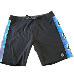 VOLCOM board shorts